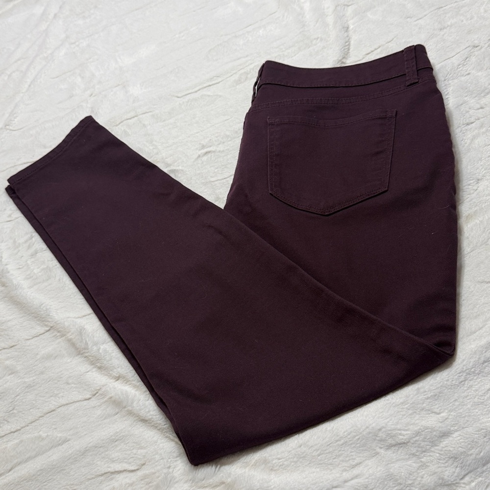 St John’s Bay Purple Skinny Jeans Size US 14